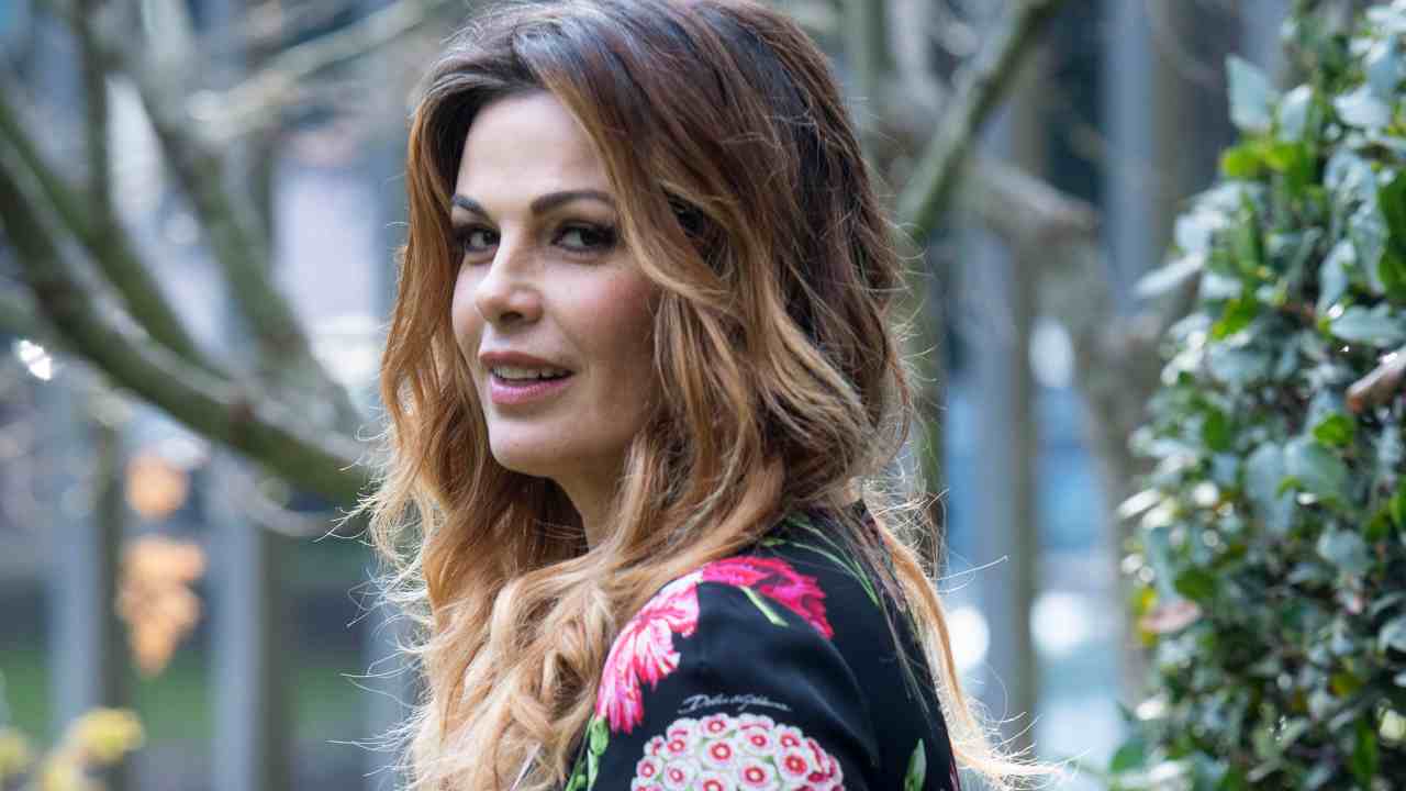 Vanessa Incontrada abito a fiori