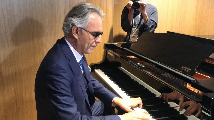 Andrea Bocelli pianoforte