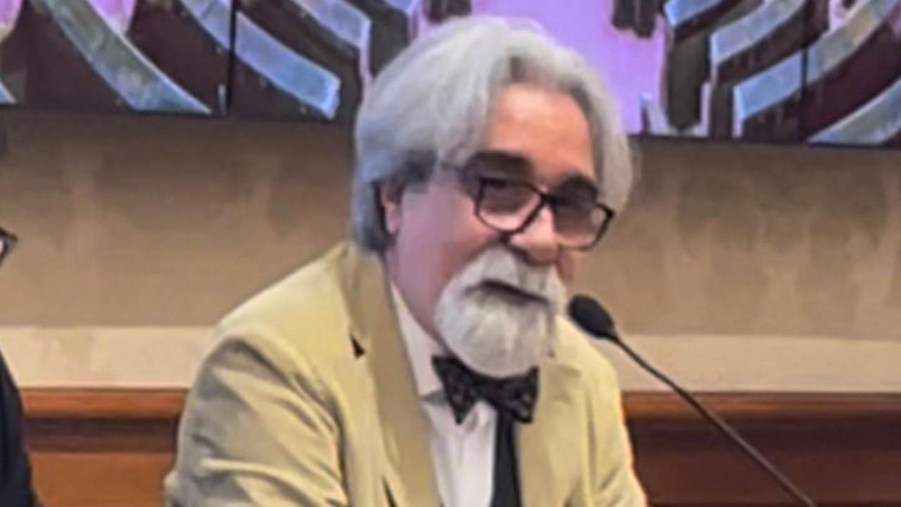 Beppe Vessicchio giacca giallo pastello