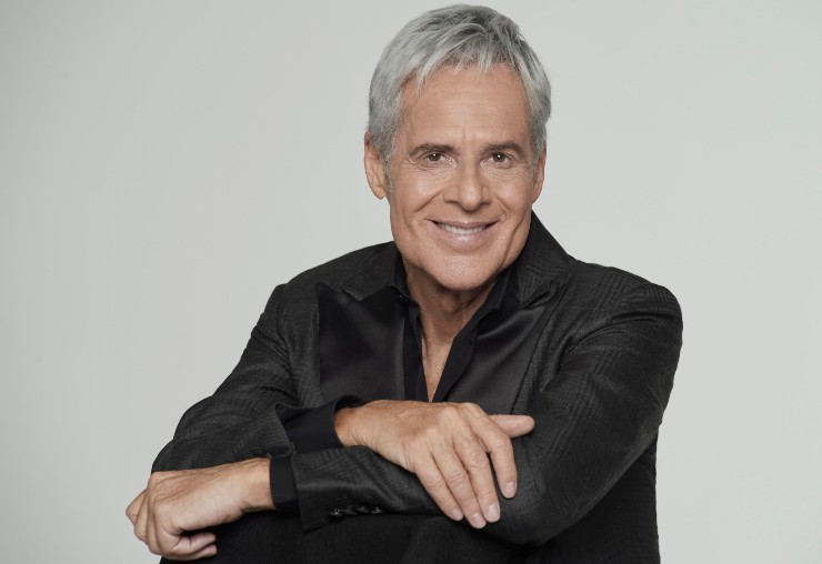 Claudio Baglioni camicia nera