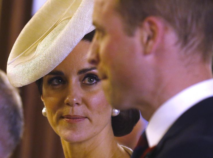 William e Kate cappello largo