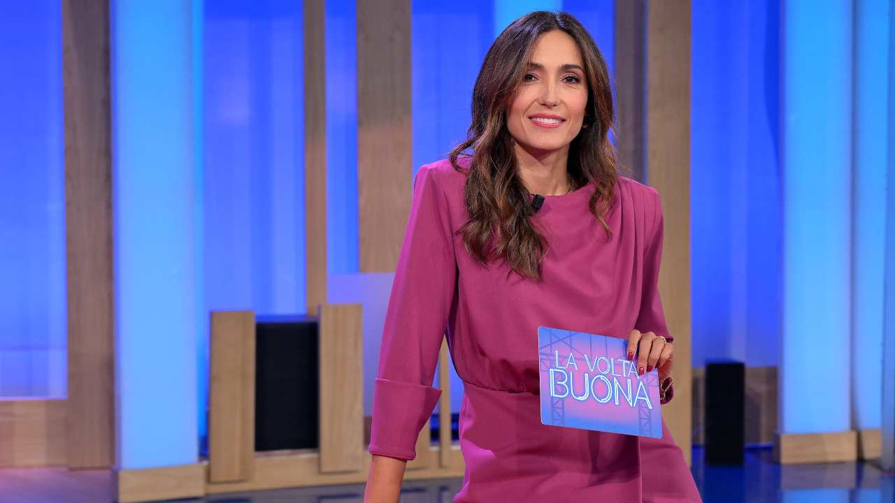 Caterina Balivo abito porpora